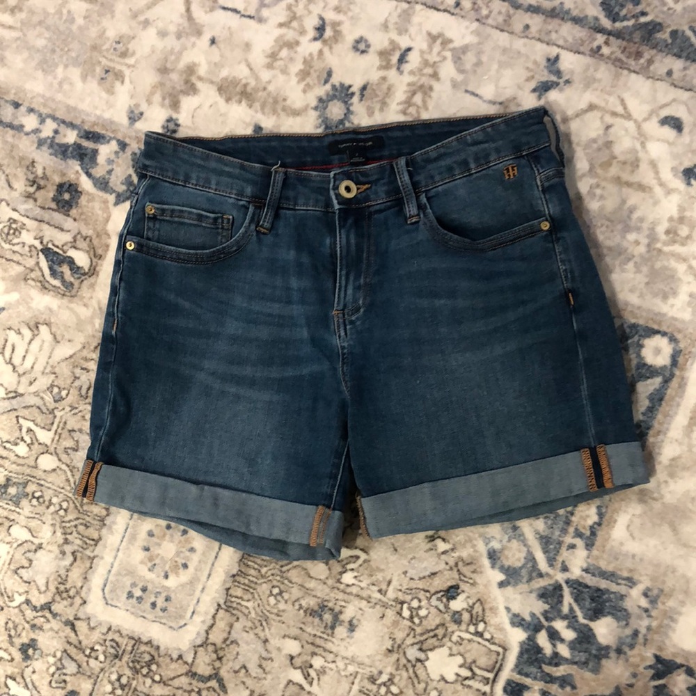 Tommy Hilfiger Shorts Size 2